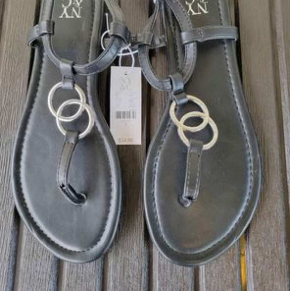 Women's New York and Co. Sandals